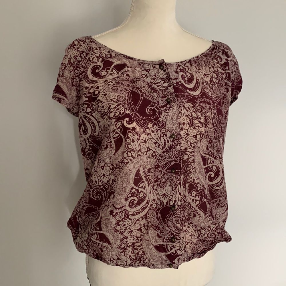 Banana Republic cap sleeve paisley blouse